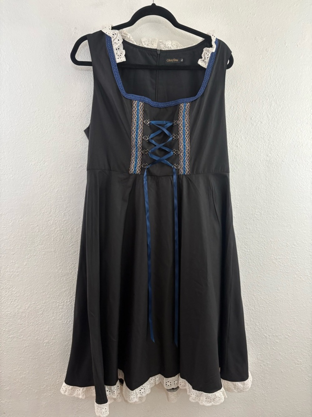 Glory star black and blue dirndl dress featuring a laced bodice sleeveless XL